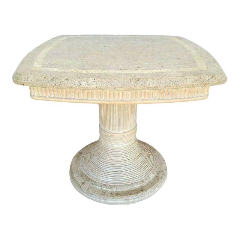 Table d'extrémité d'appoint en pierre tessellée et bambou fendu en vente