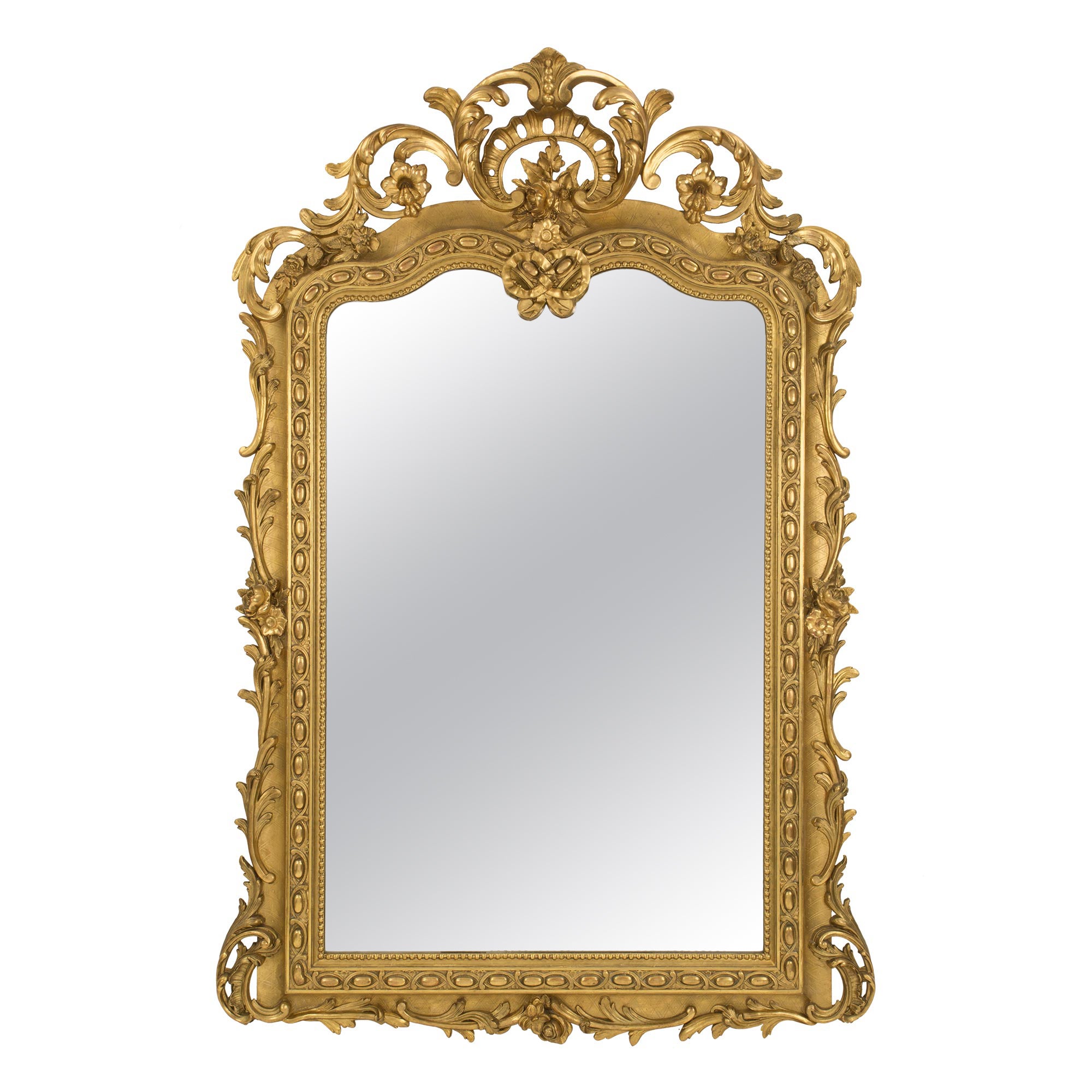 Miroir en bois doré de style Régence français du XIXe siècle