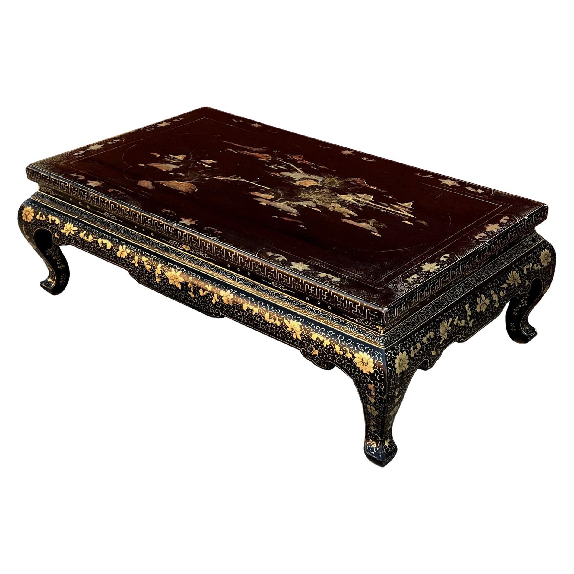 19th Century Black Lacquer and Gilt Low Table with Cabriole Legs For Sale