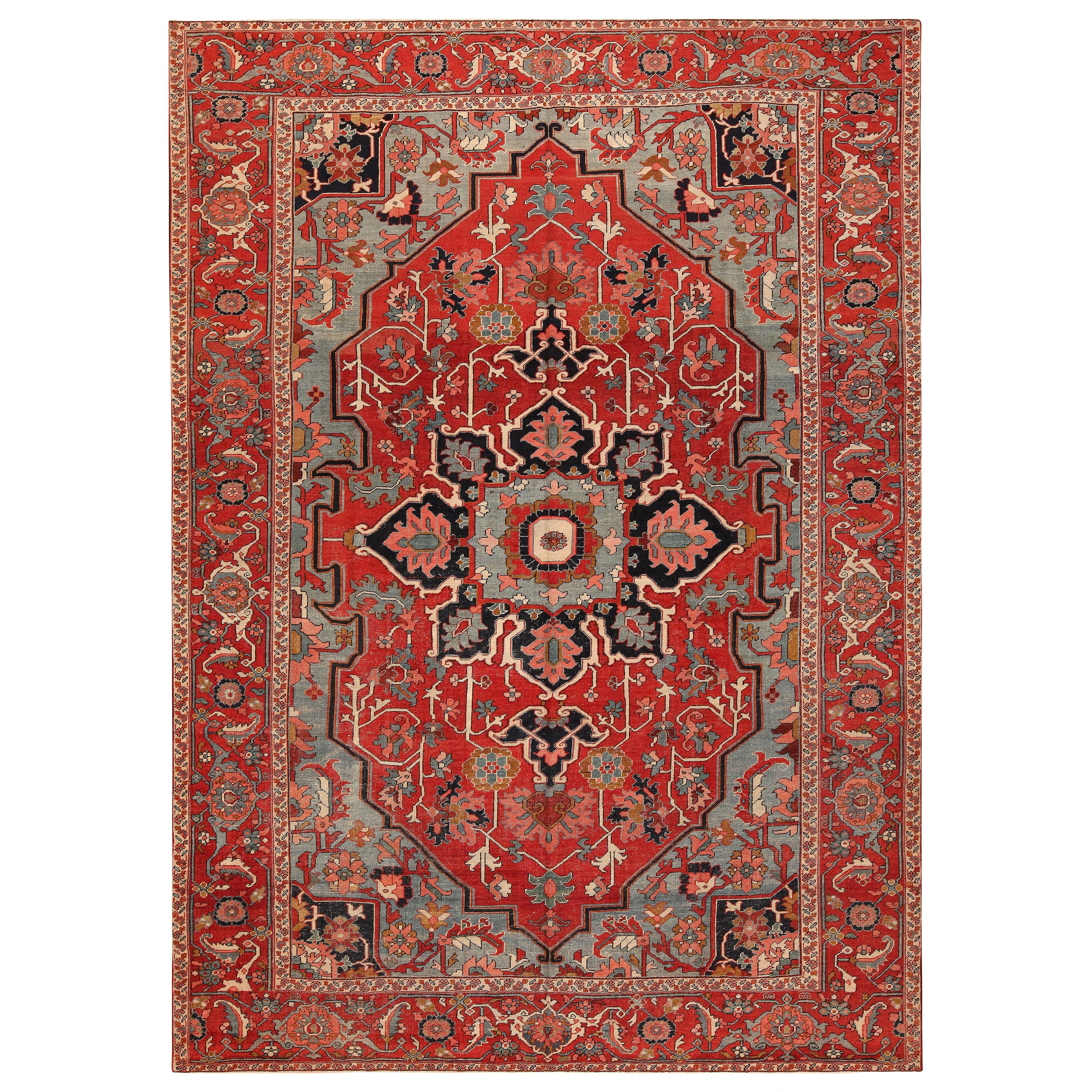 Antique Persian Serapi Rug. Size: 8 ft 9 in x 12 ft 2 in
