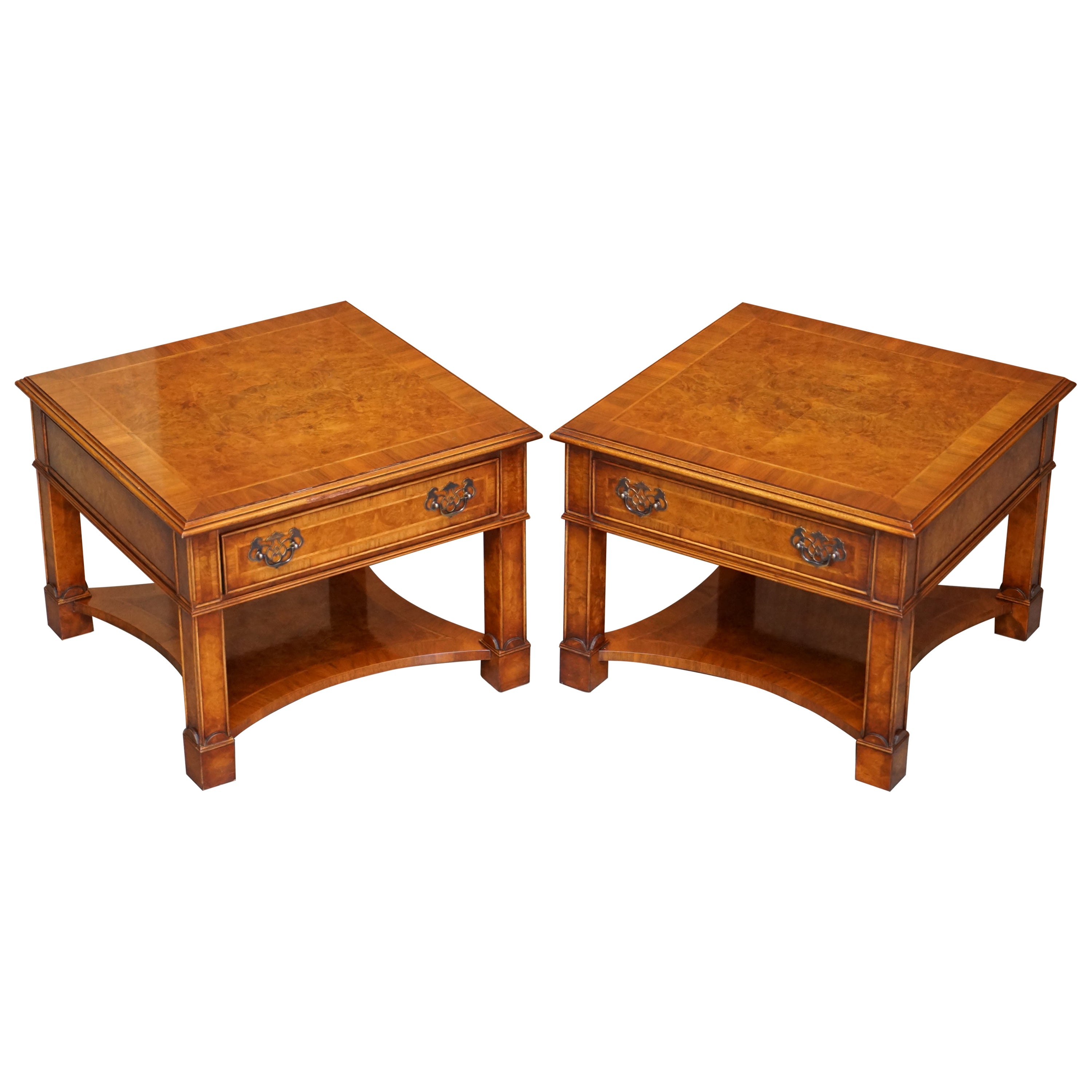 Lovely Pair of Burr Walnut Brights of Nettlebed Large Side End Lamp Wine Tables For Sale