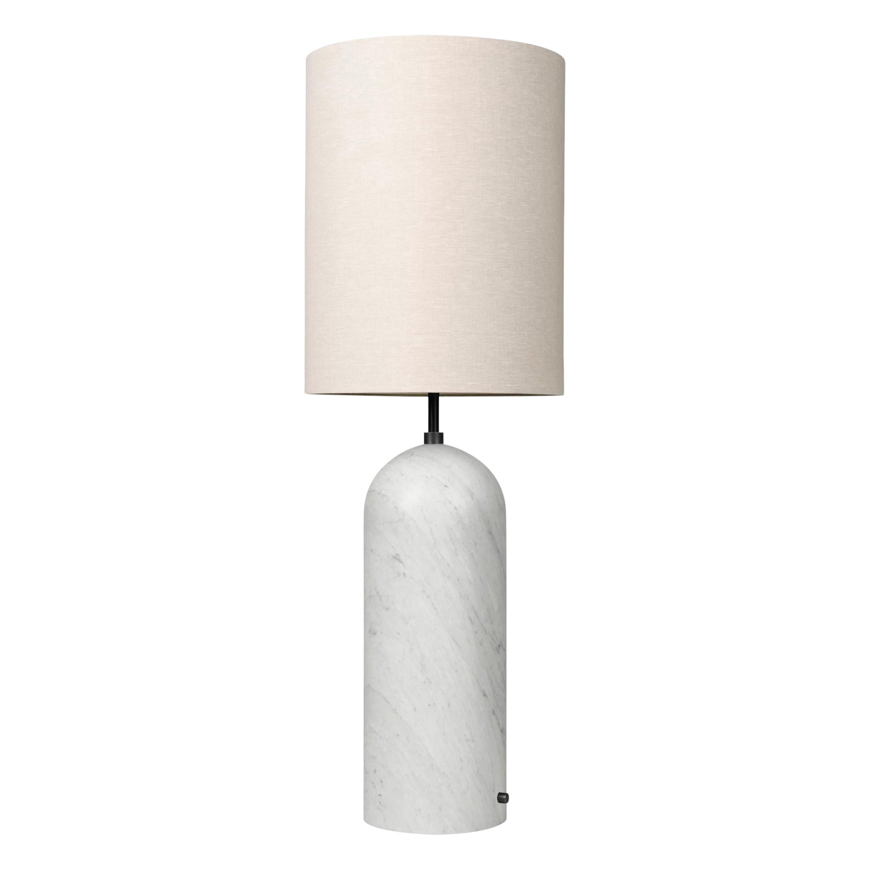 Lámpara de pie 'Gravity XL High' para Gubi en mármol blanco con pantalla de lona en venta