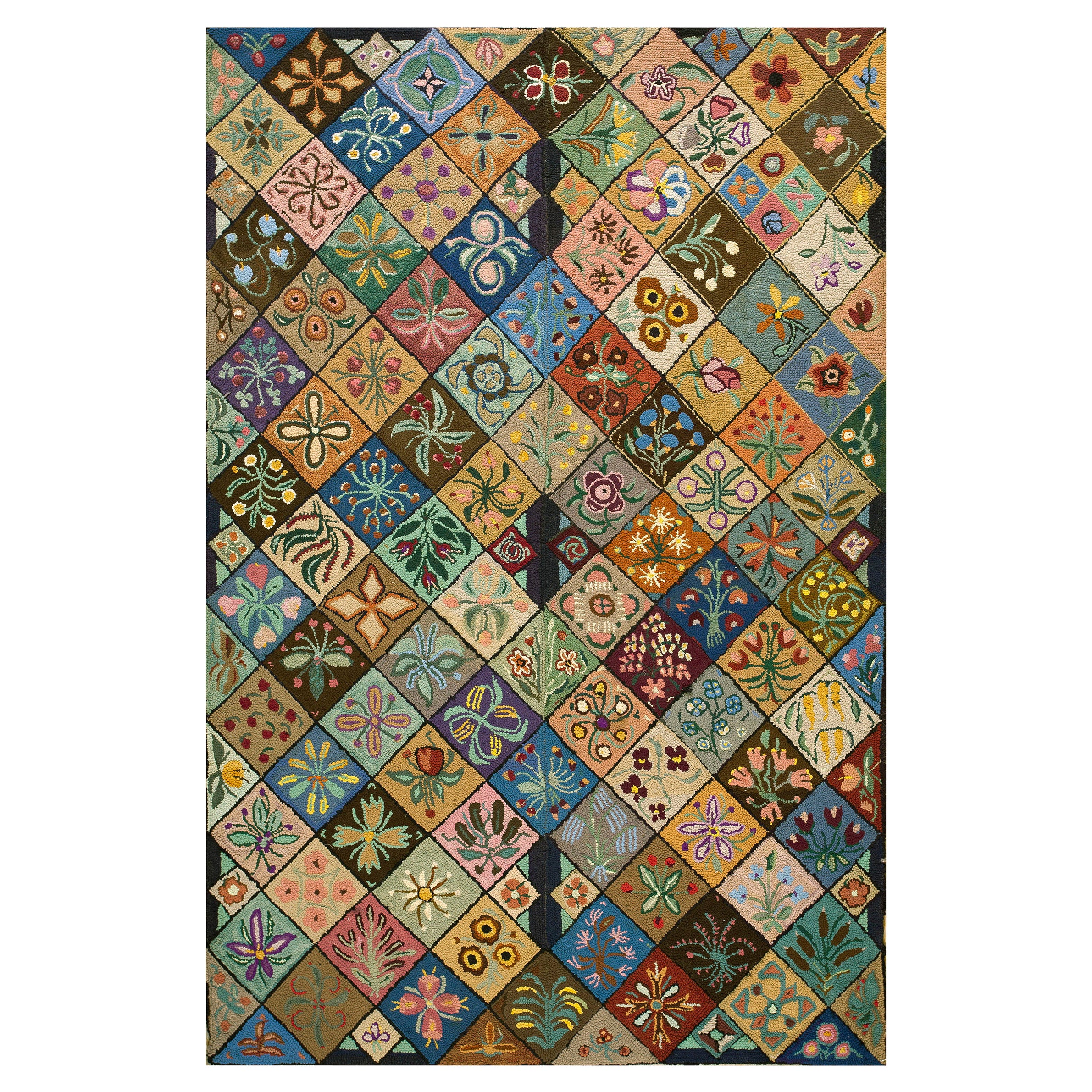 1930s American Hooked Rug ( 6' x 8'9" - 183 x 268 ) For Sale