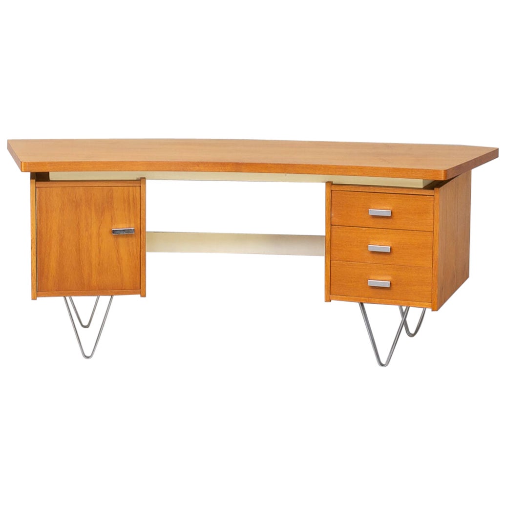 MidCentury Floating Desk For Sale at 1stDibs