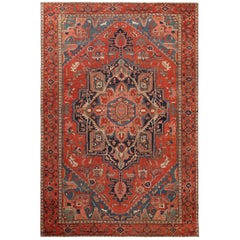 Nazmiyal Collection Antique Persian Serapi Rug. Size: 10 ft 4 in x 15 ft 10 in