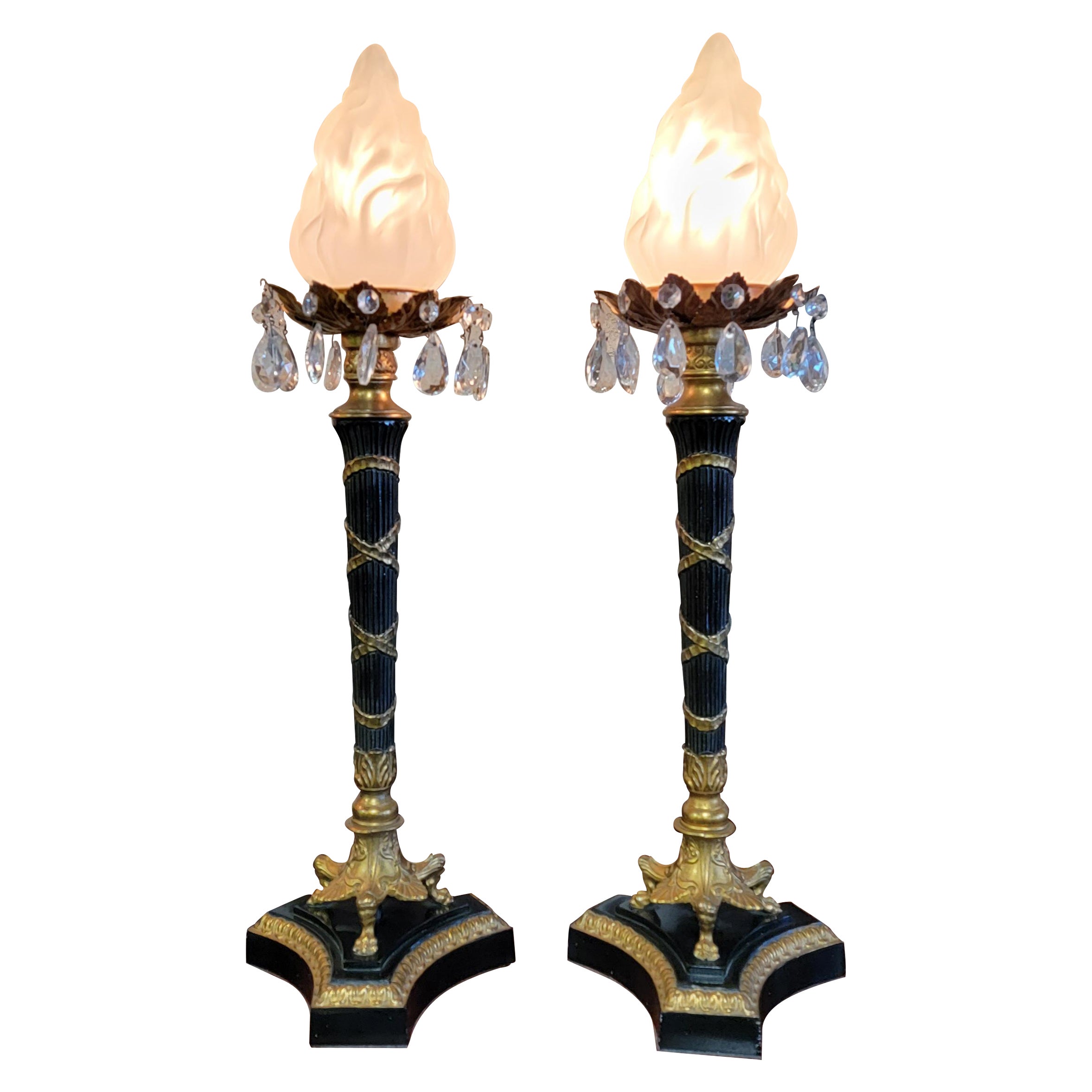 Kerzenständer-Tischlampen im neoklassischen Stil