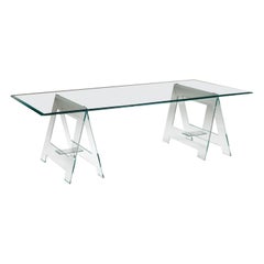 Table de bureau ou de salle à manger en cristal de conception italienne moderne du 21e siècle avec chevalets