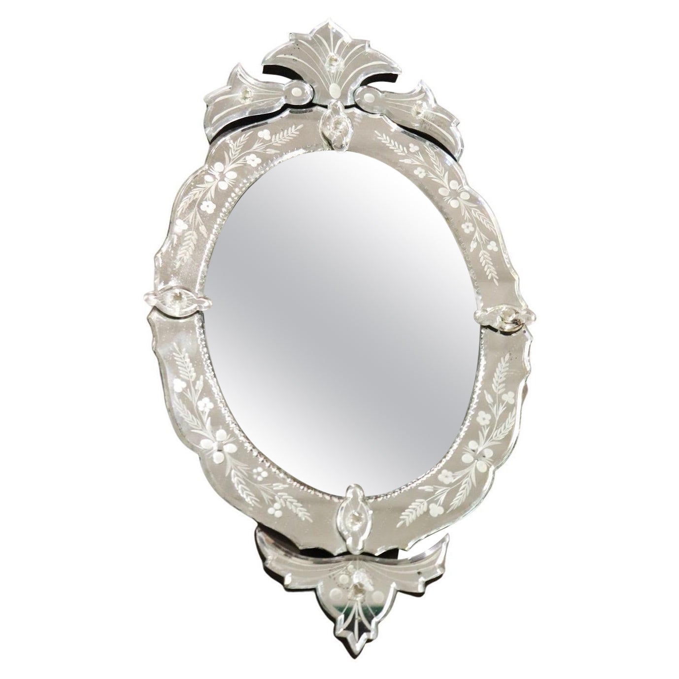 Early 20th Century Italian Murano Oval Wall Mirror For Sale