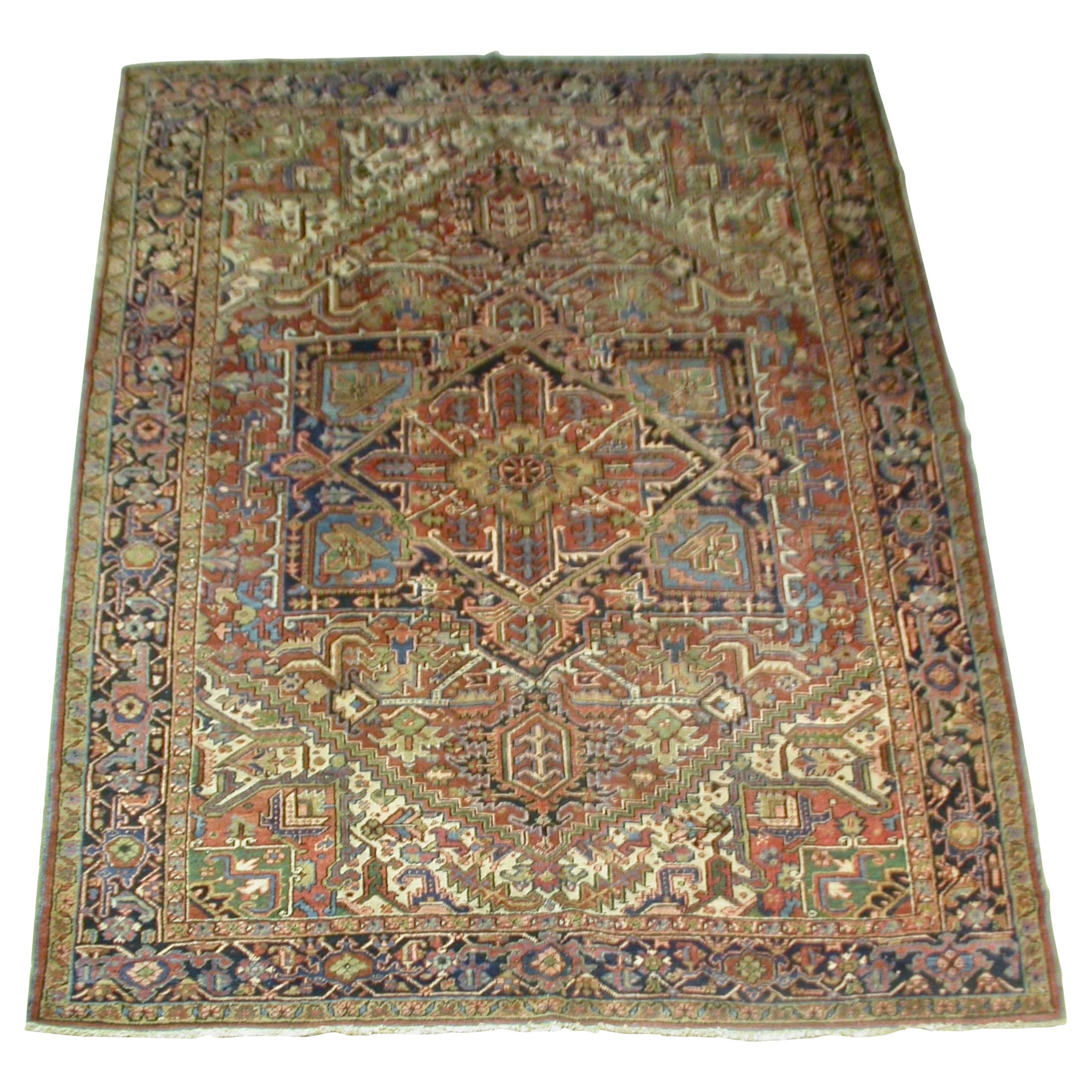 Antiker Rost- Marineblauer geometrischer persischer Heriz-Teppich, Stammeskunst, ca. 1920er Jahre