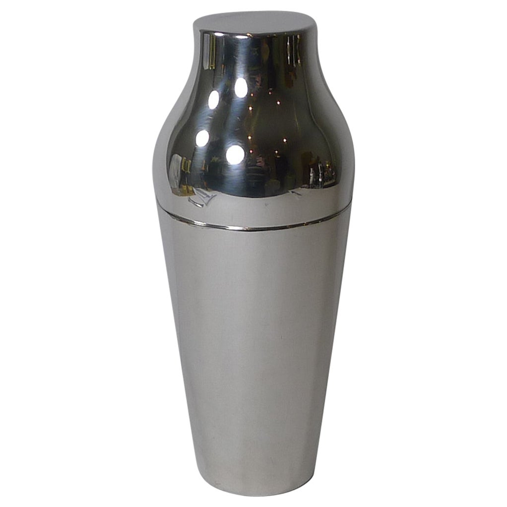 Two Part Modernist Cocktail Shaker by Orfèvrerie Christofle, Paris For Sale