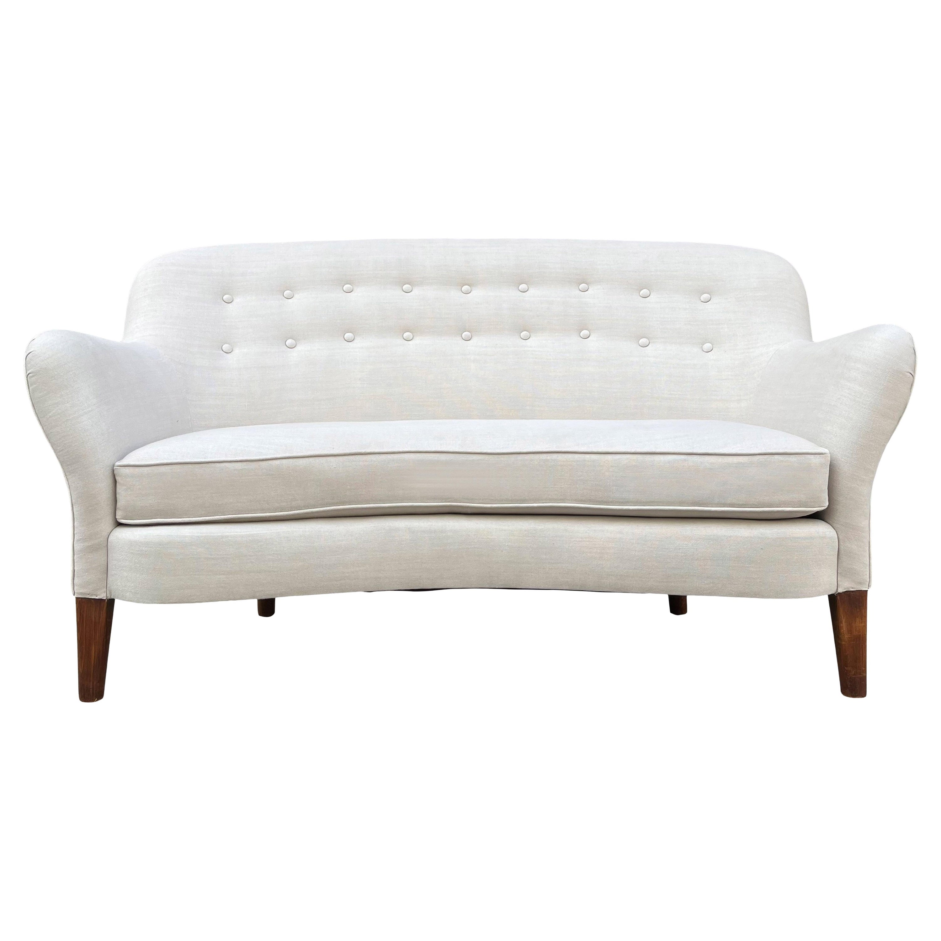 Hervorragendes geschwungenes Sofa aus der Jahrhundertmitte oder Sette Nanna Ditzel im Zustand „Gut“ in BROOKLYN, NY