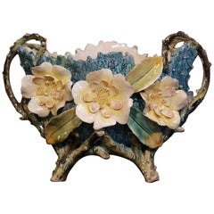 Cache-pot Barbotine en céramique peinte du 19ème siècle avec décor floral