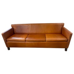 Mies van der Rohe Lilly Reich entworfenes Krefeld Sofa aus Leder von Knoll