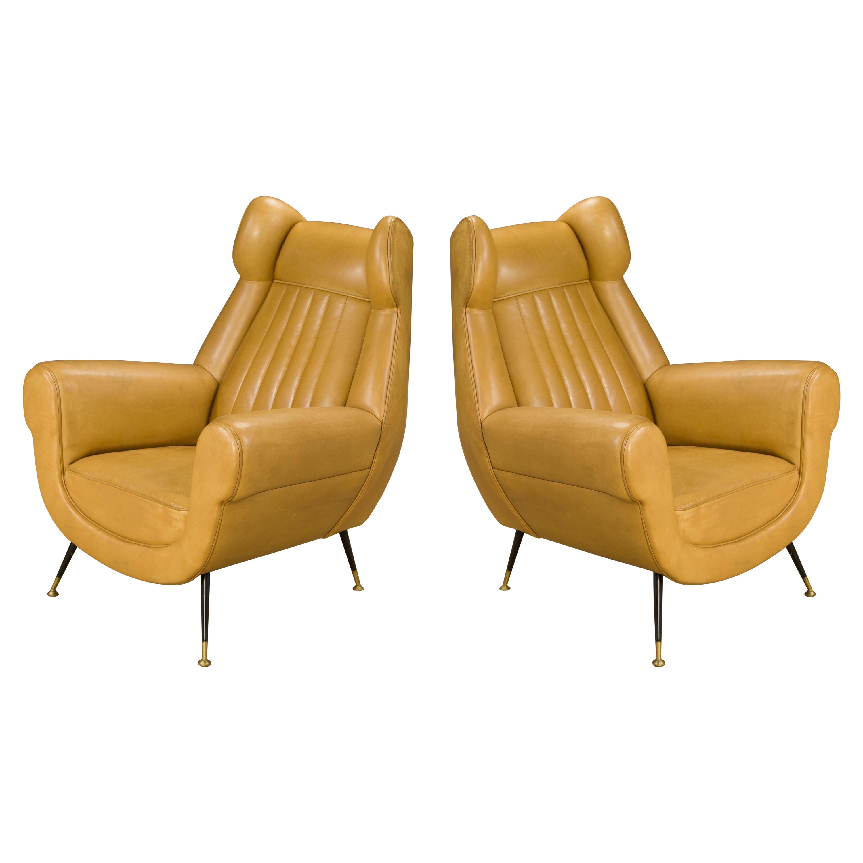 Pair of Gigi Radice for Minotti Leather Wingback Lounge Chairs, Italy, c. 1950s