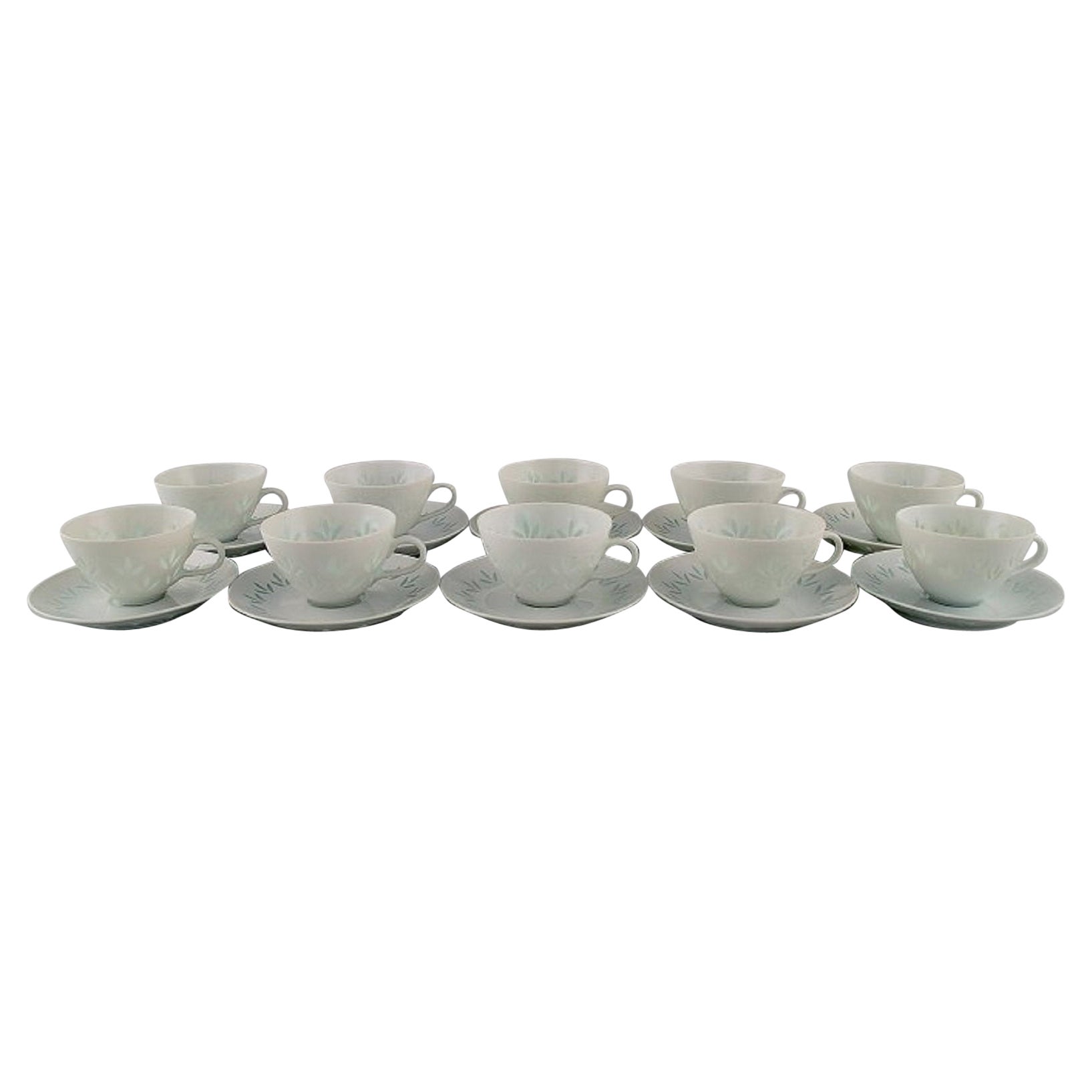 Friedl Holzer-Kjellberg '1905-1993' for Arabia, 10 Coffee Cups with Saucers For Sale