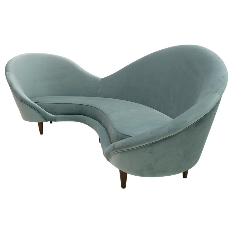 Federico Munari Style Mid Century Modern Italian Velvet Curved Sofa For Sale
