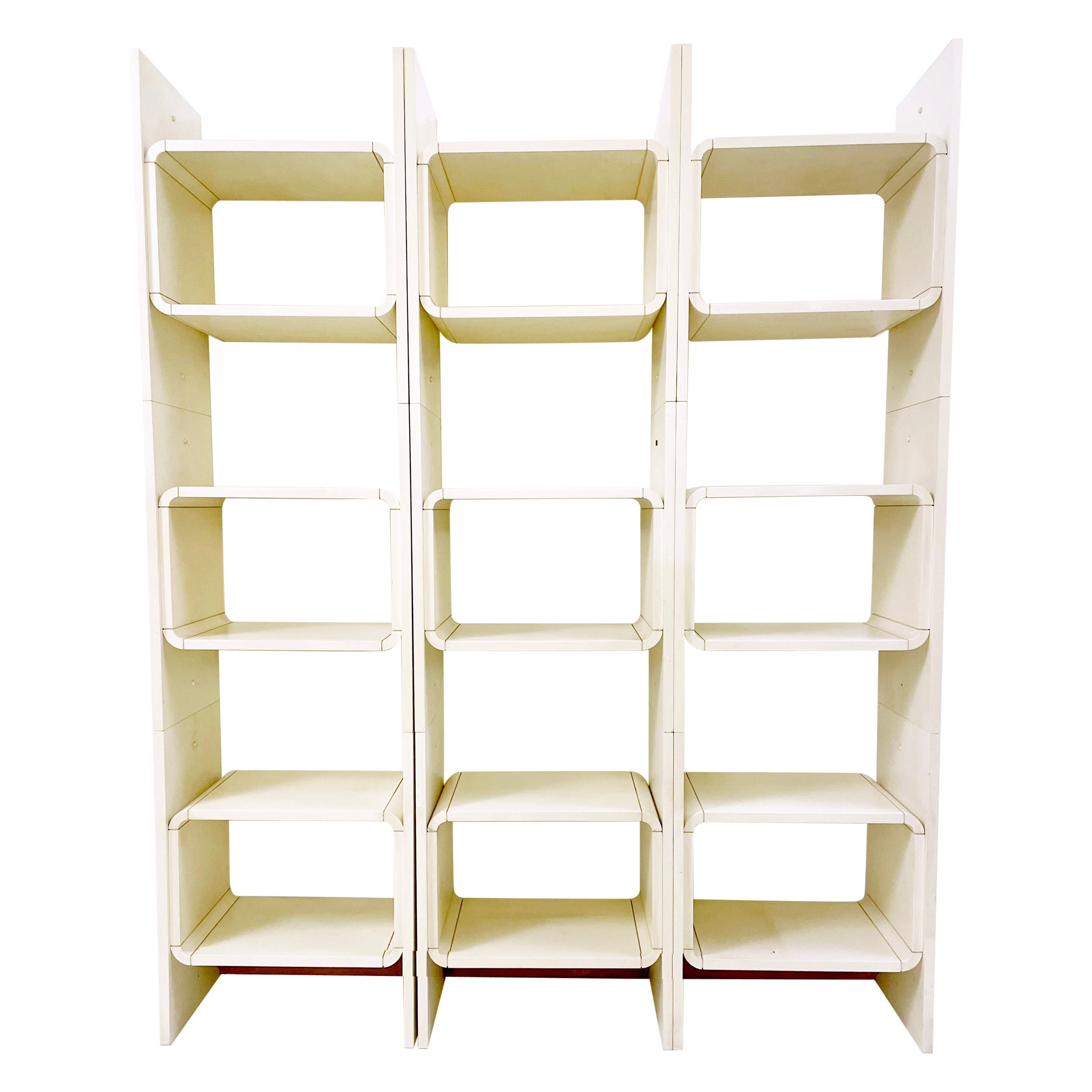 Mid-Century White Lacquered Shelves, Italy 1970s For Sale