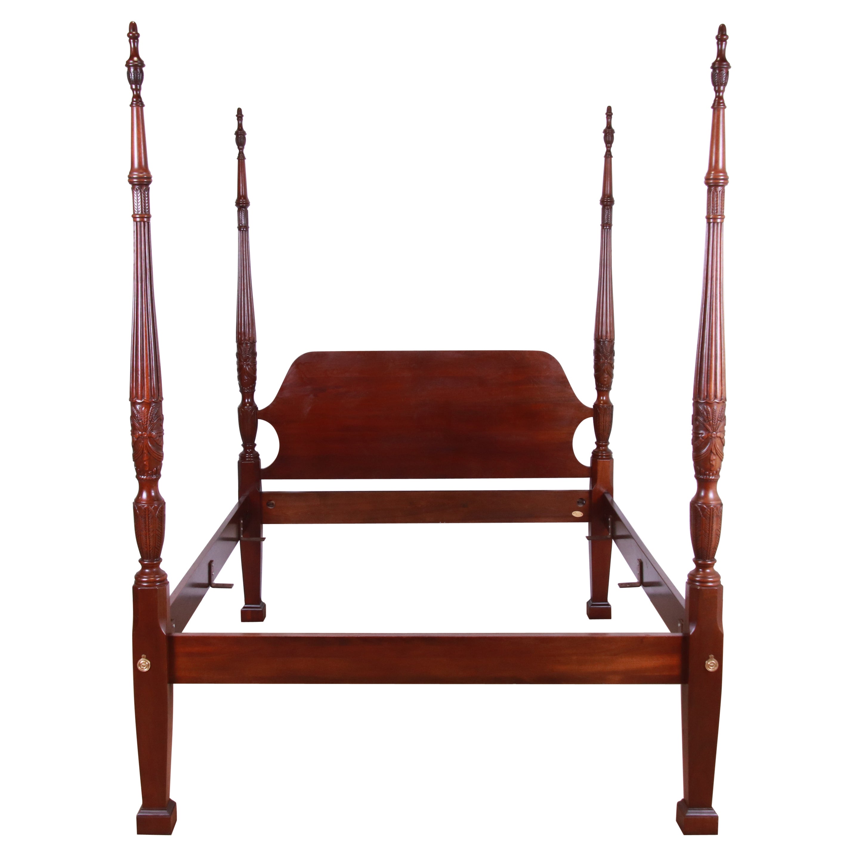 Councill Furniture Georgian Carved Mahogany Queen Size Poster Bed For Sale