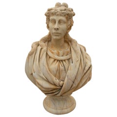 Buste de femme romaine espagnole des années 1990 en marbre blanc et macael vieilli sculpté à la main avec étole