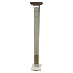 Italienische postmoderne Stehleuchte „Torchiere“, Glas und Metall