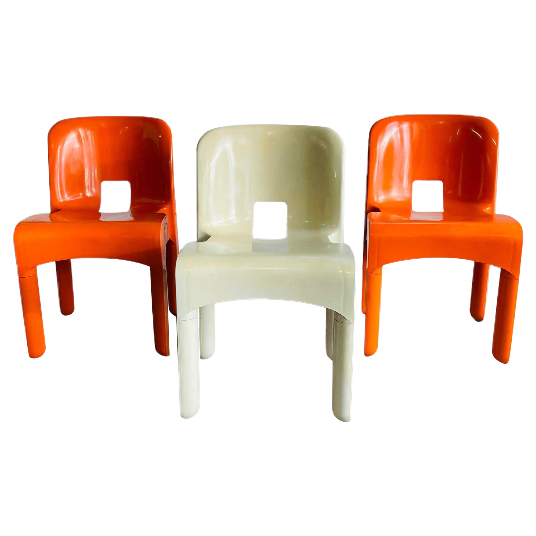 Ensemble de 3 chaises empilables de l'ère spatiale par Joe Colombo, 1967, Italie