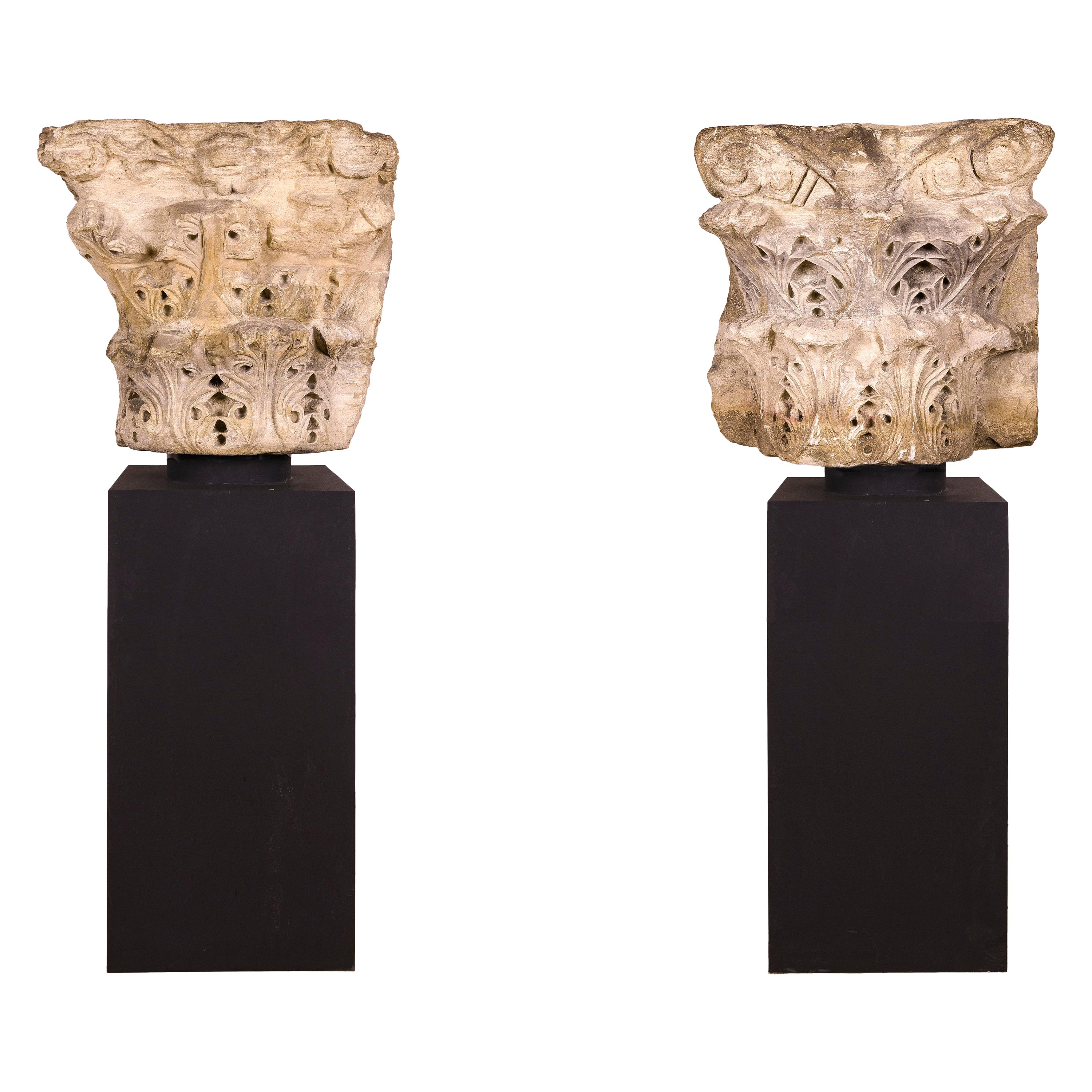Paar römische Kapitelle aus Marmor, 2. Jahrhundert, Frankreich