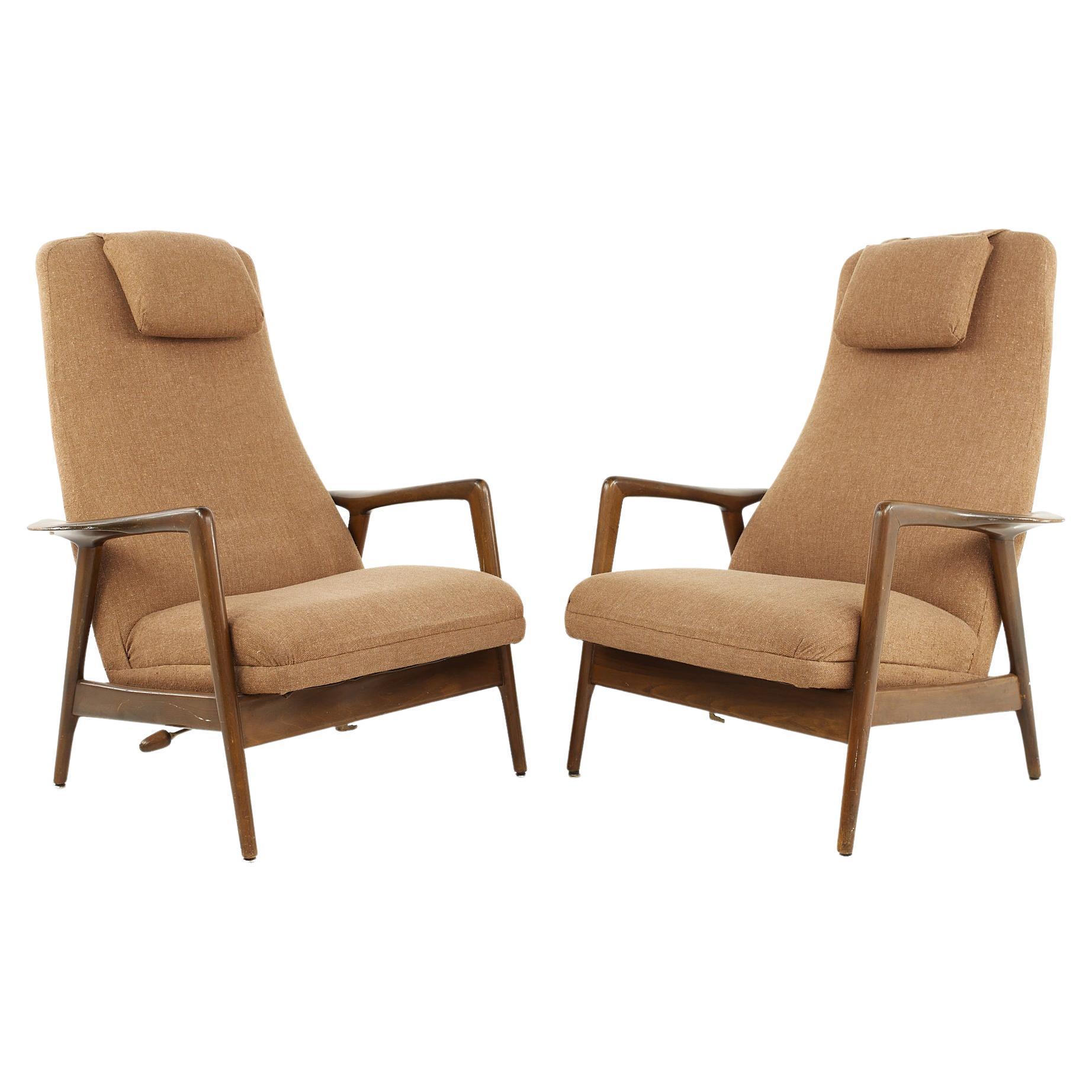 DUX Mid Century Reclining Lounge Chairs, a Pair
