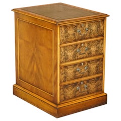 Superbe meuble de rangement de bureau en ronce de noyer avec plateau en cuir vert et feuilles d'or