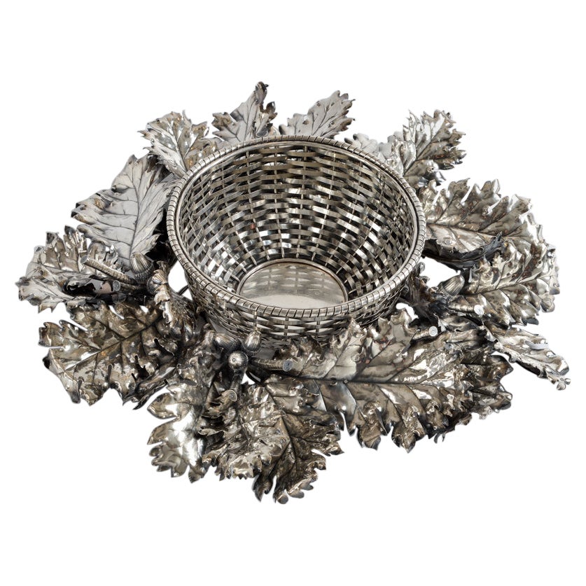 Buccellati Artwork with Oak Leaves Wreath Surrounding a Round Silver Basket For Sale