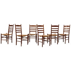 Silla de Comedor Simple con Respaldo de Escalera Estilo Cuáquero con Asiento de Rush y Estante Bíblico