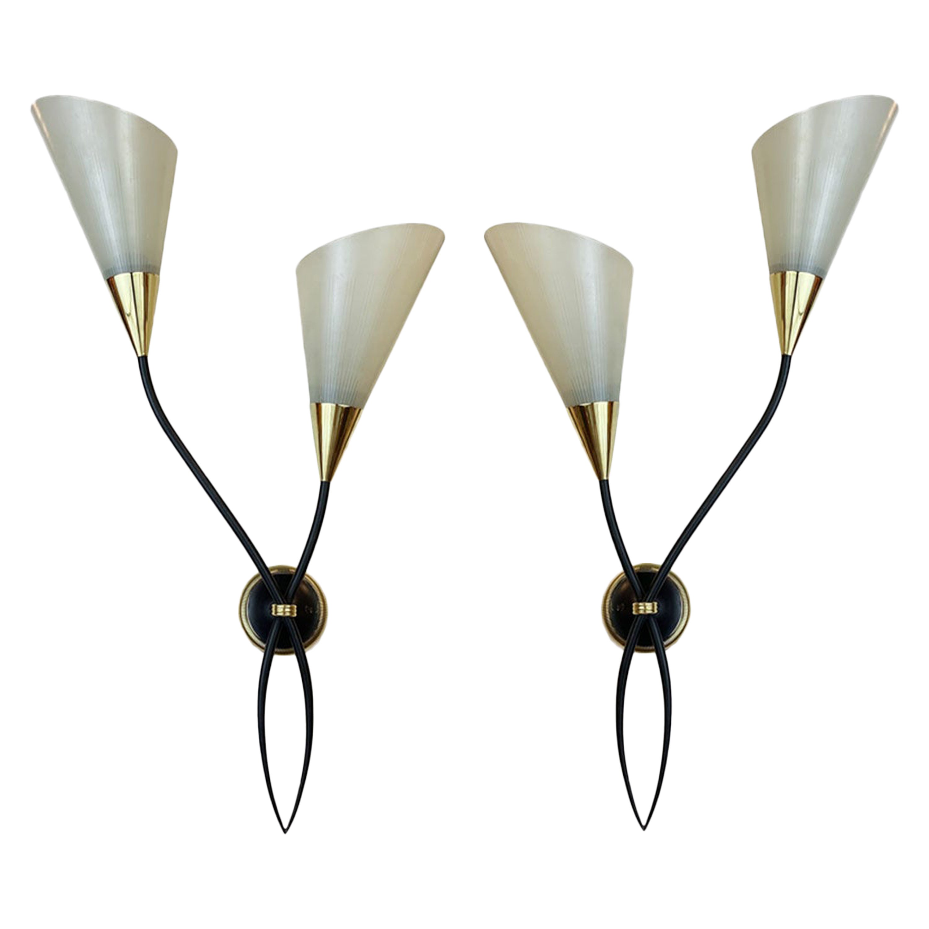 Gorgeous Mid-Century Modern Style Pair of Wall Lamps, circa 1950s For Sale