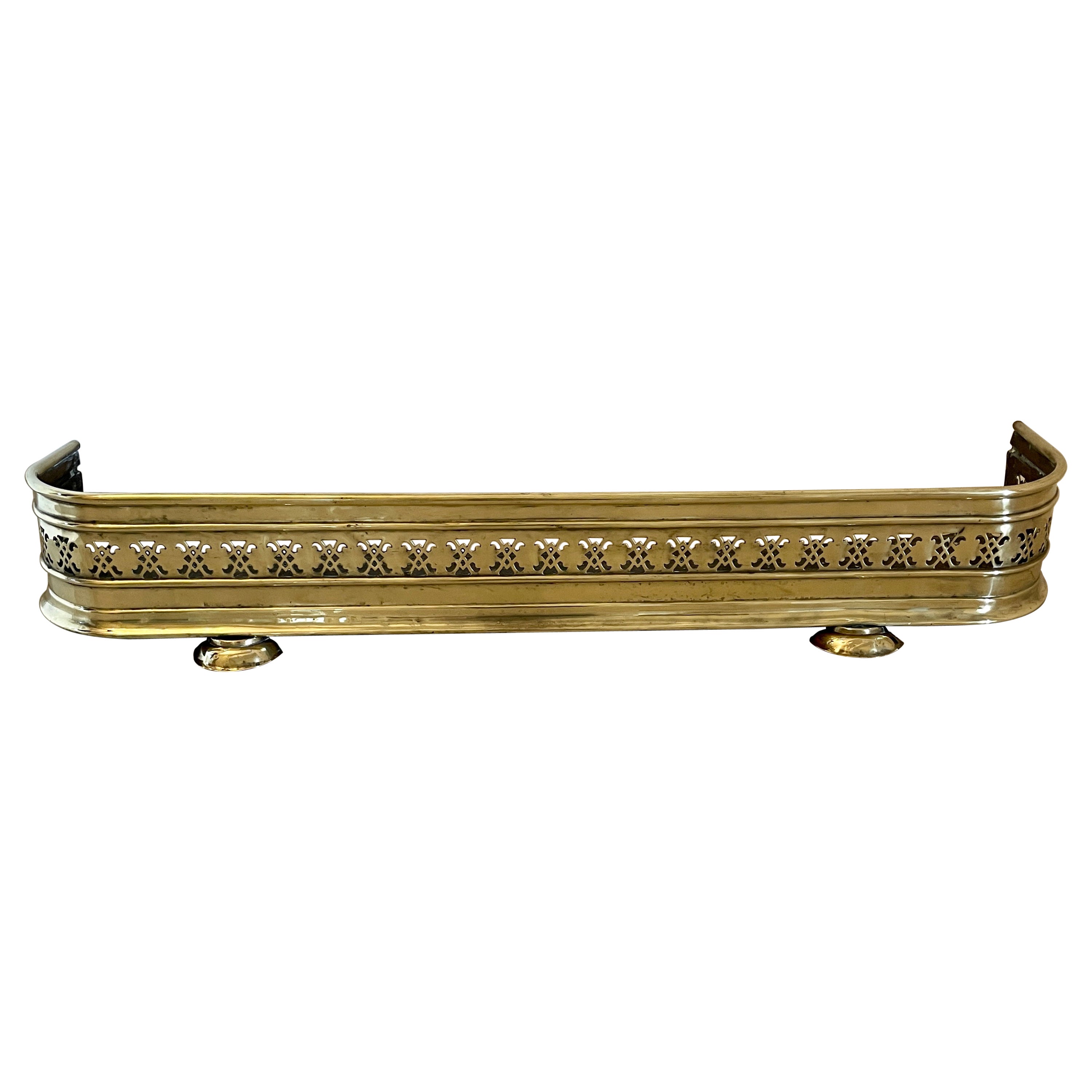  Small Antique Quality Brass Fender For Sale