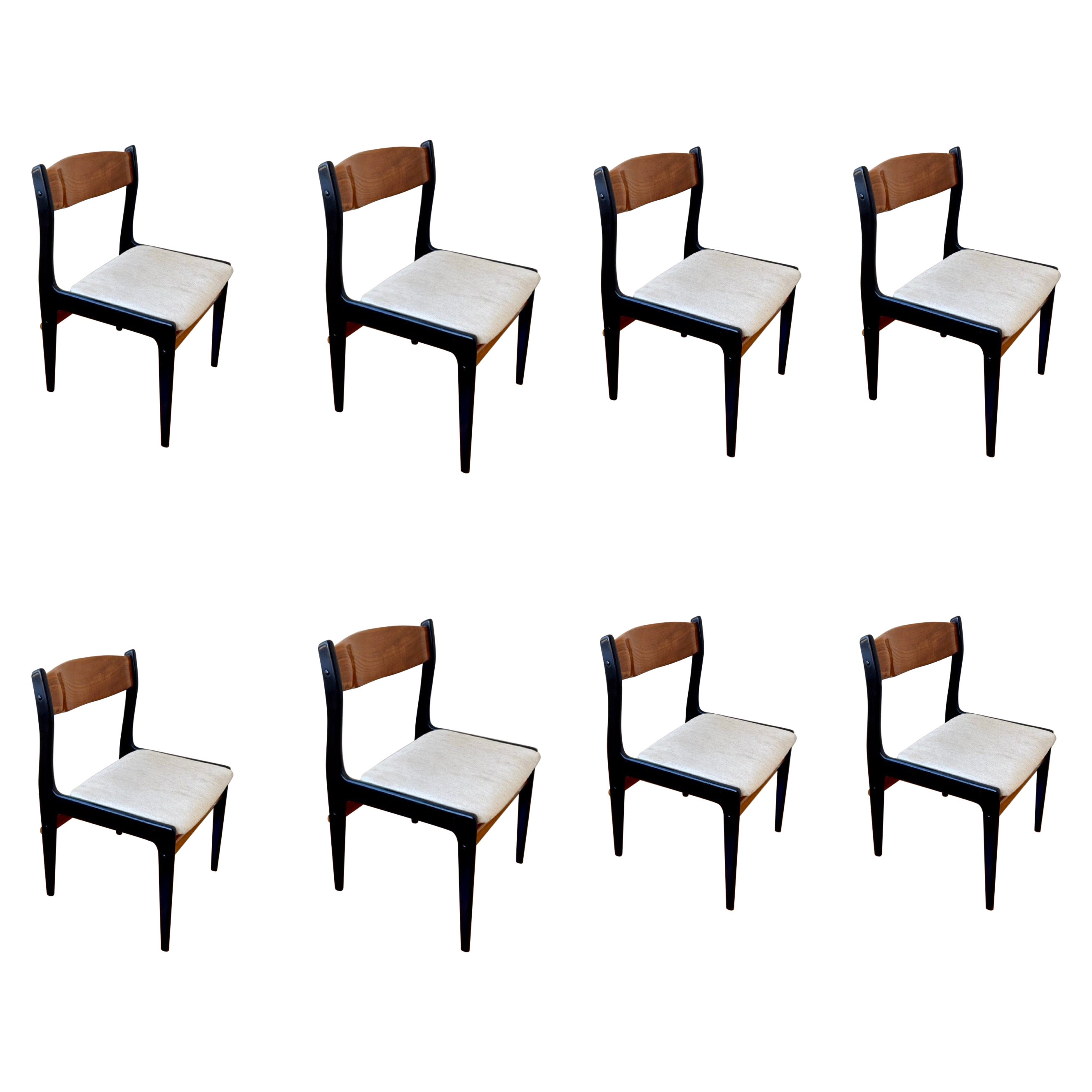 Set of 8 Dining Danish Modern Mid Century Chairs