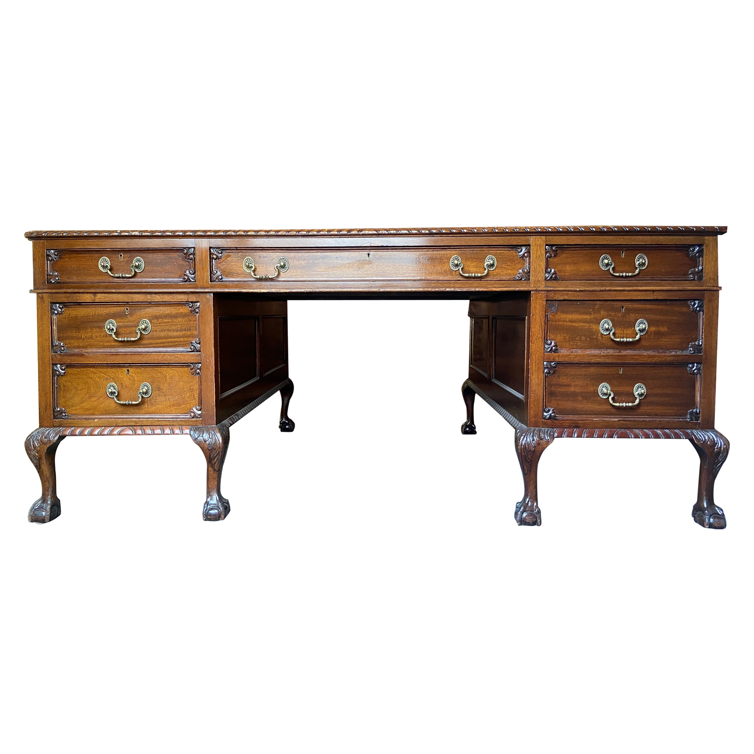 Antiguo Chippendale inglés de caoba Maple & Co. Escritorio de socio londinense, ca 1890