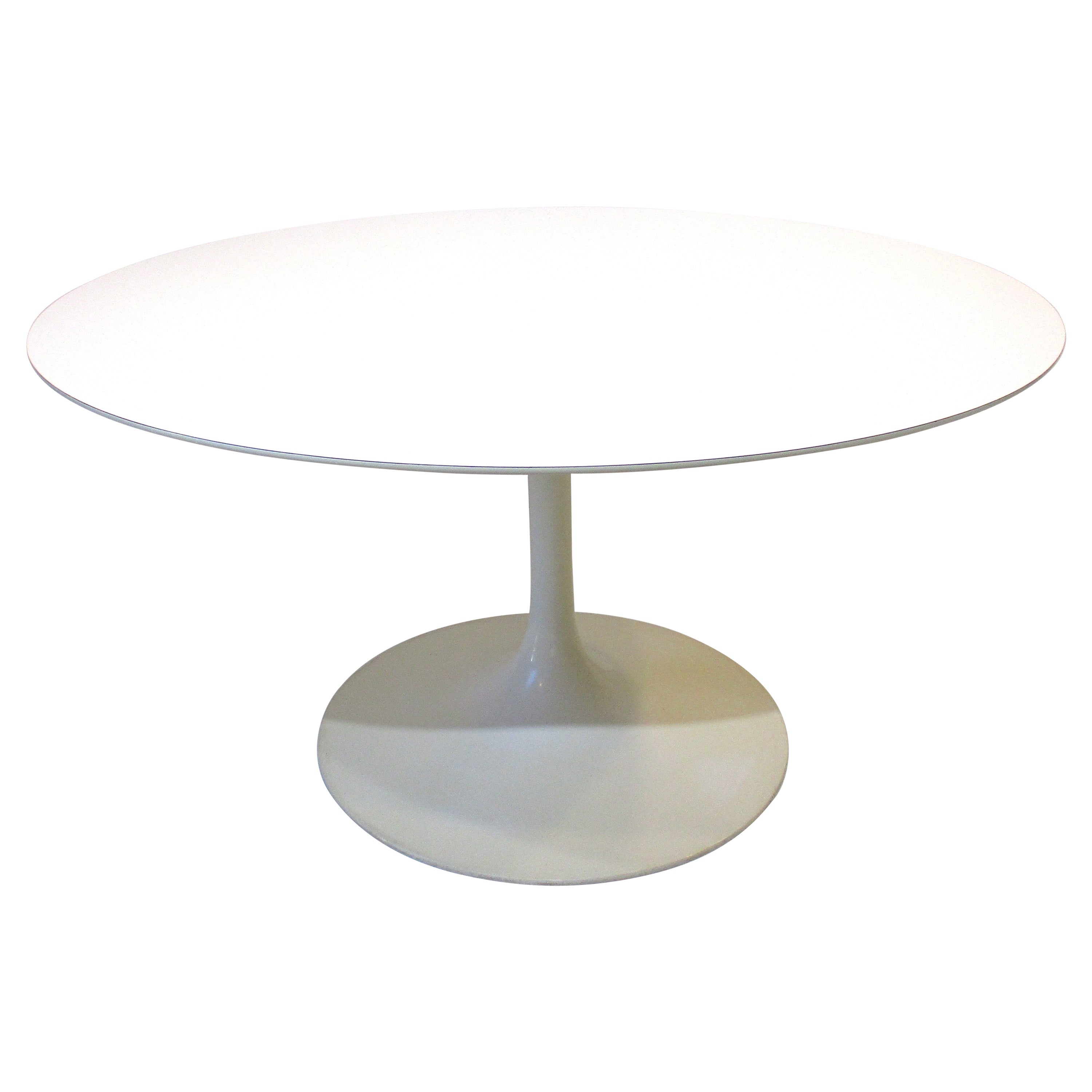 Eero Saarinen Tulip Dining Table for Knoll International For Sale