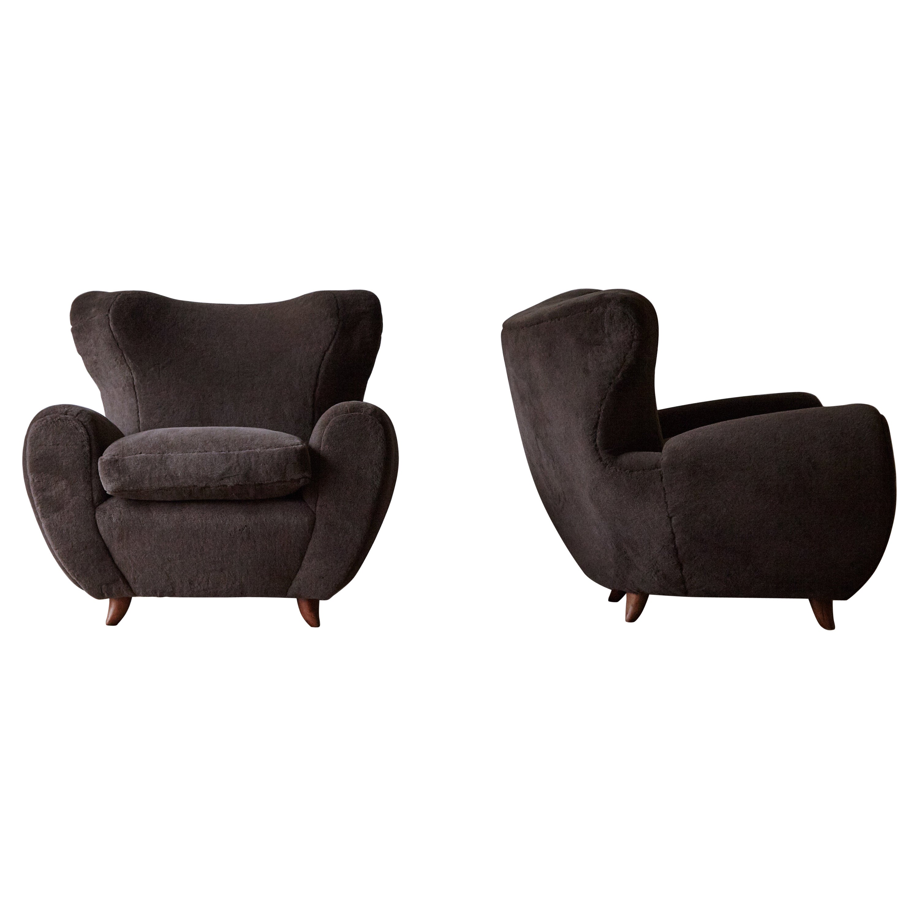 Exceptional Lounge Chairs, Upholstered in Alpaca, Italy, 1950s For Sale
