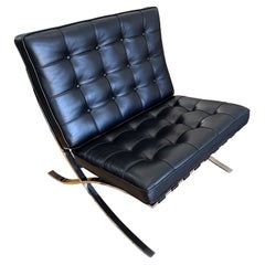 Knoll Black Leather Barcelona Chair by Ludwig Mies van der Rohe, 1985