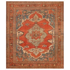 Antique Persian Serapi Rug. Size: 10 ft 7 in x 12 ft 2 in
