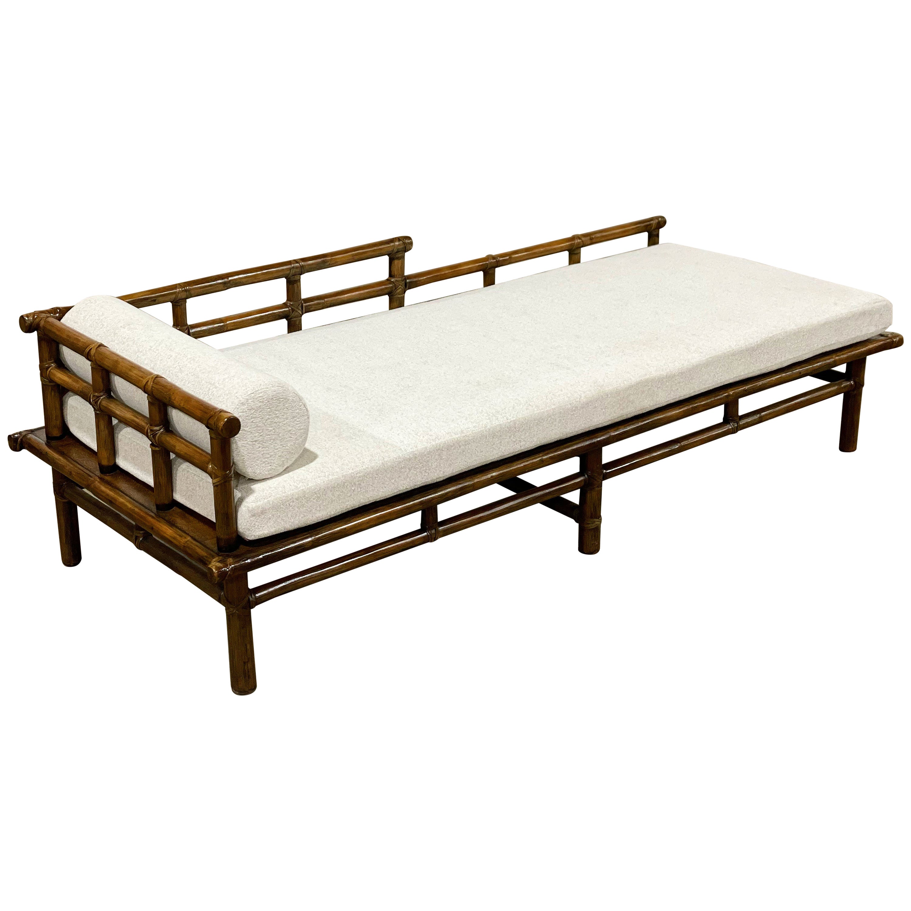 Organic Curved Back MidCentury Modern Chaise Lounge Chair Fainting