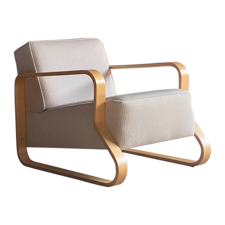 Alvar Aalto Model 44 Lounge Chair by Artek Finland