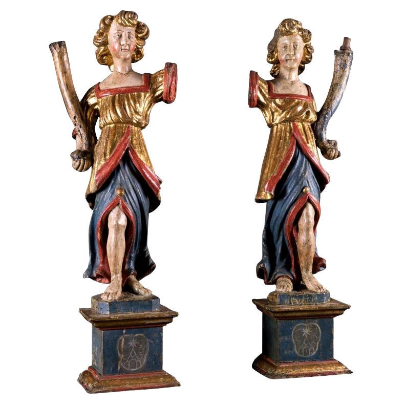 17th Century Italian Baroque Sculptures Pair of Angels with Cornucopia