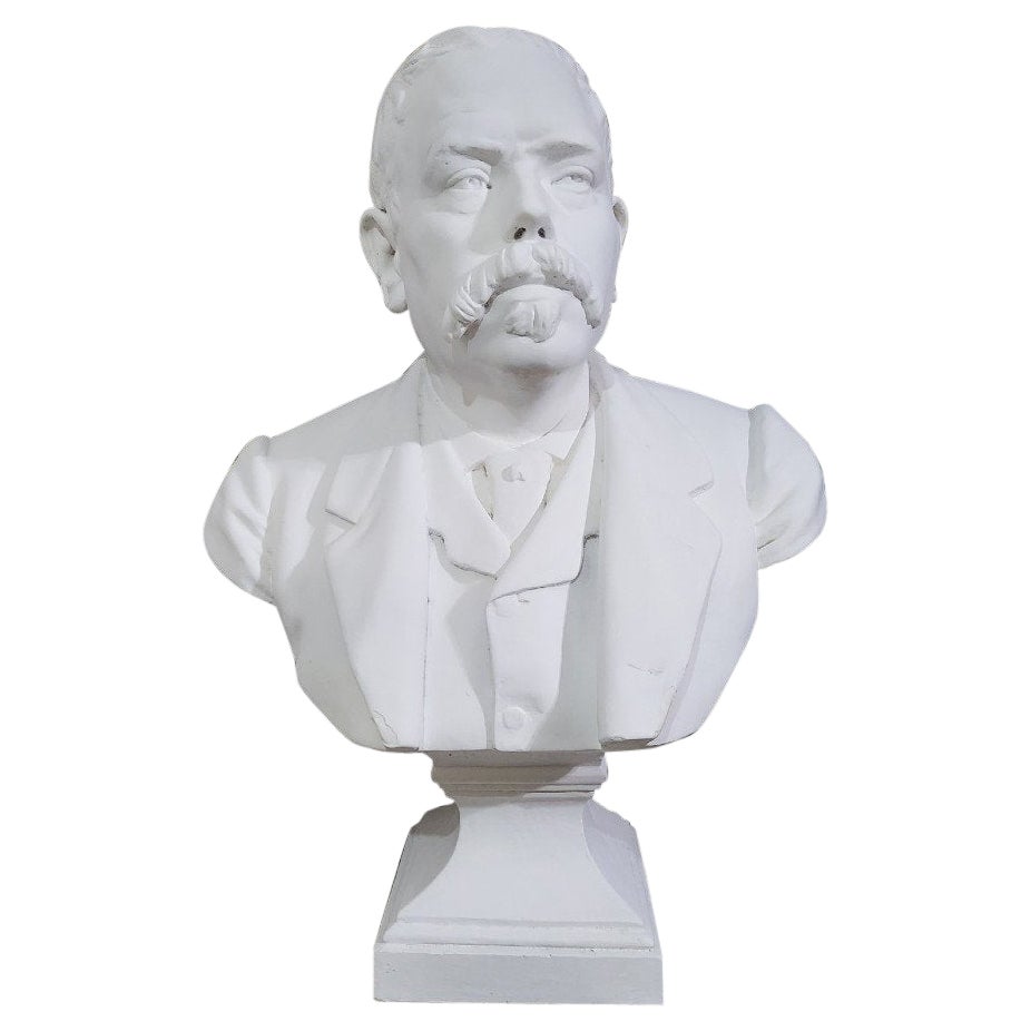 Tall Bust of a Noble Gentleman, France 19th Century For Sale
