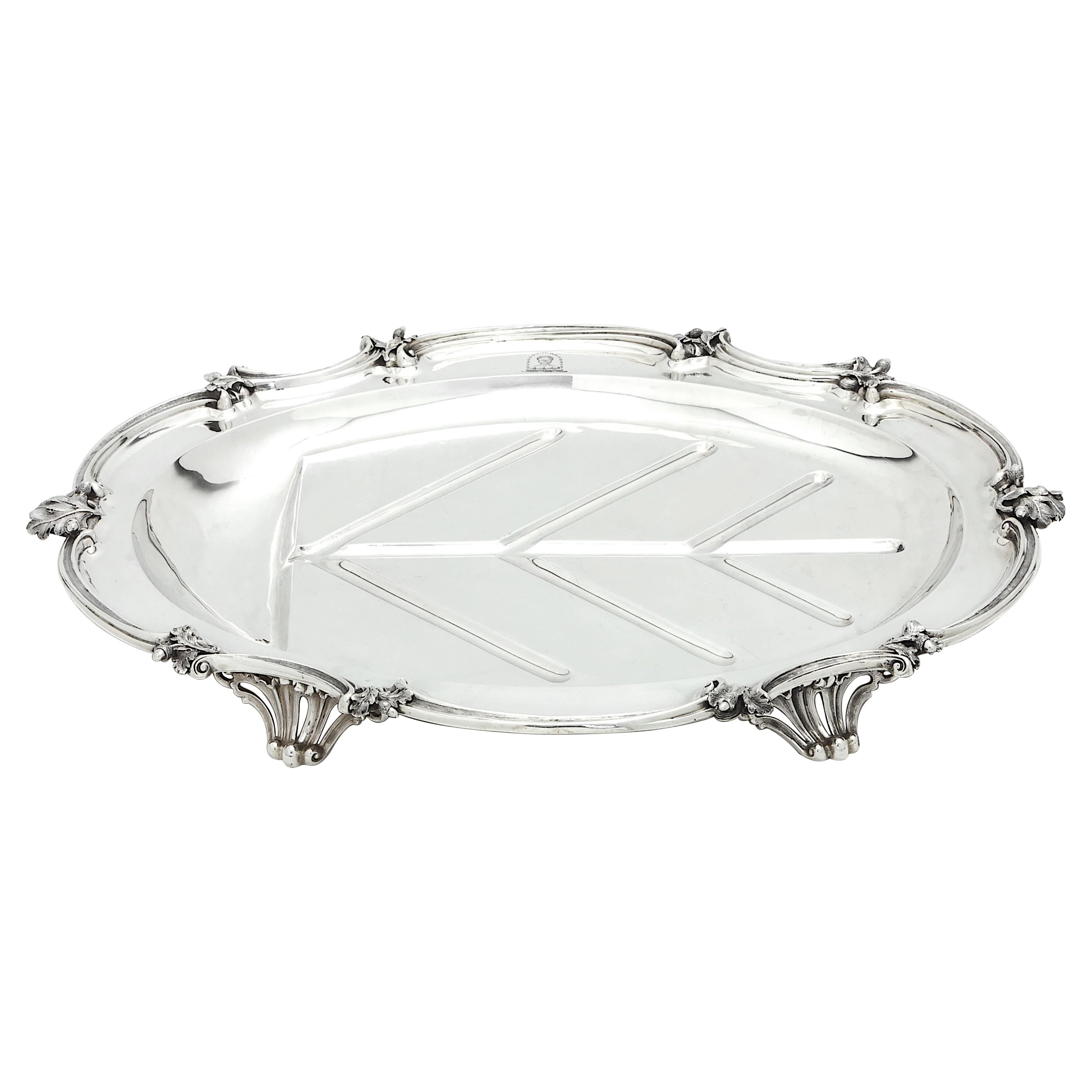 Plat à charcuterie en argent de style victorien anglais de 1845 par Benjamin Smith III