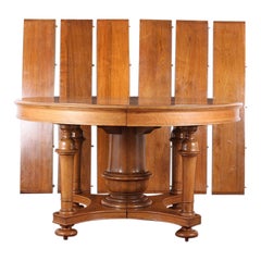 Late Victorian Solid Walnut Round Extending Dining Banquet Table