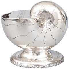 Cuillère à glace seau à glace en forme de coquillage de Nautilus en argent anglais du 19e siècle de Sheffield