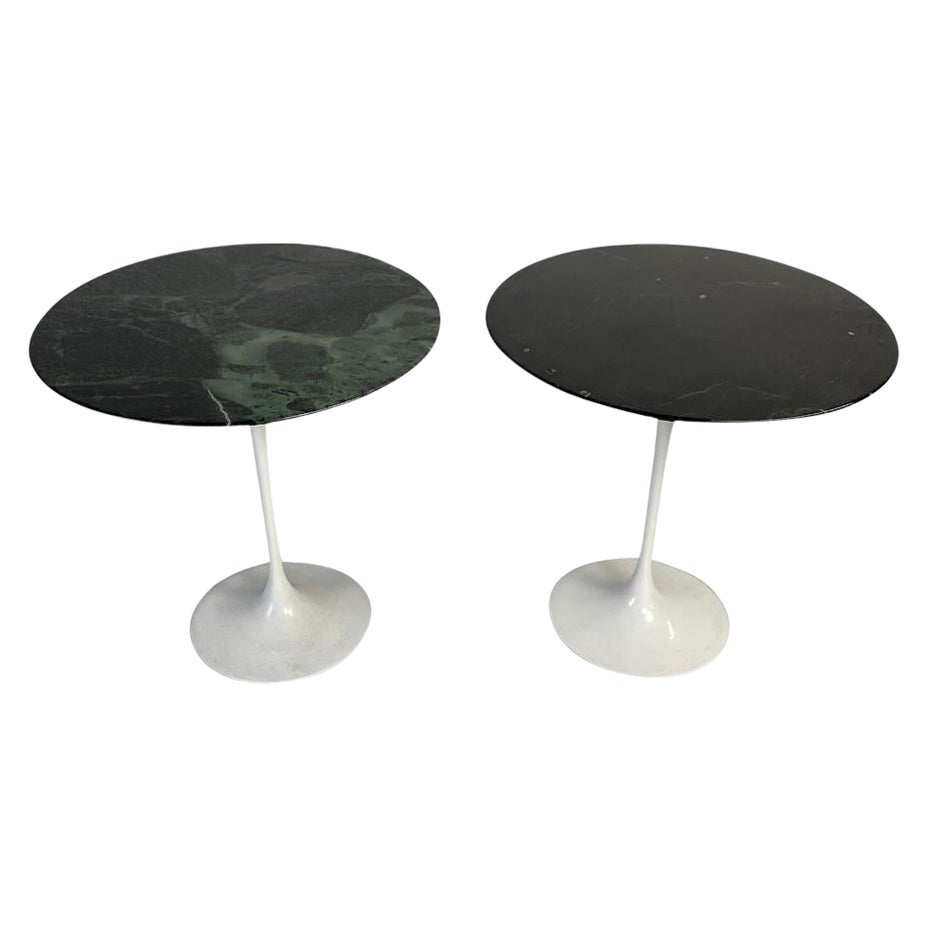 Pair of Eero Saarinen Tulip Side Tables in Verdi Alpi Marble