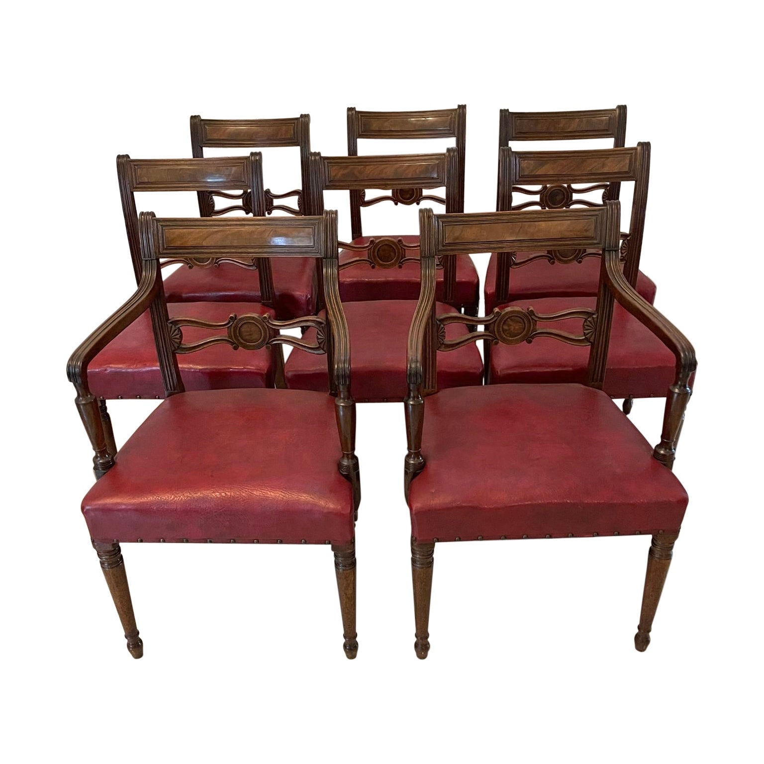 Ensemble raffiné de huit chaises de salle à manger anciennes en acajou de qualité George III en vente