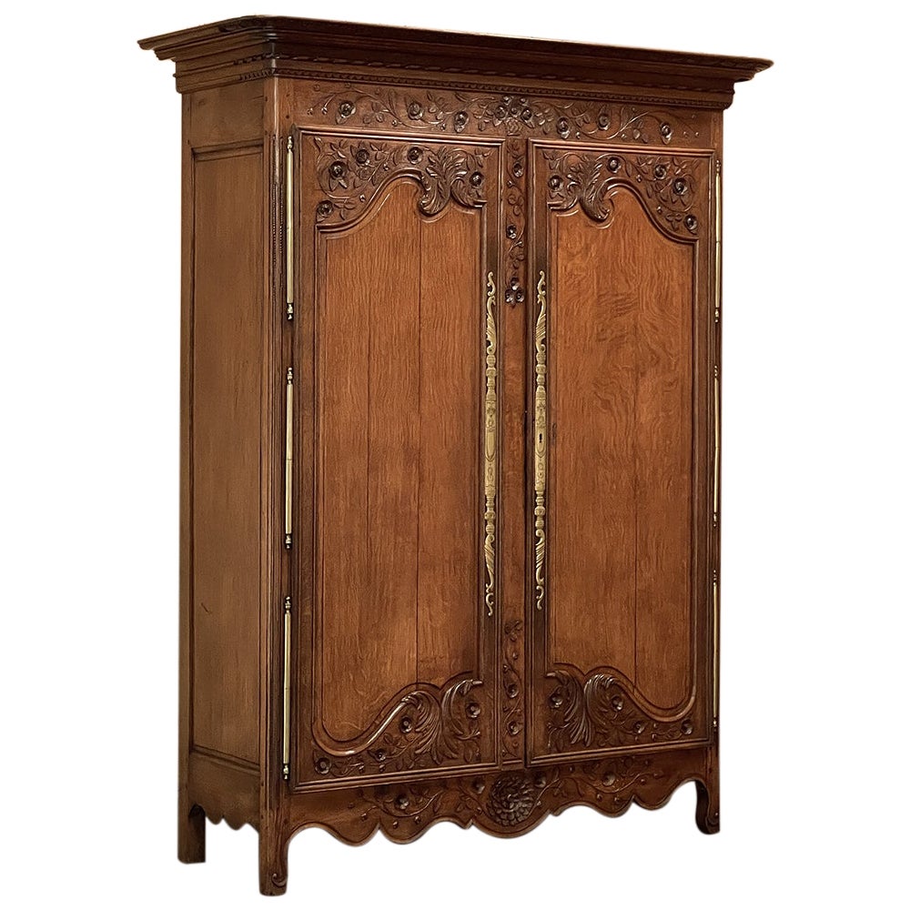 18th Century French Country Armoire For Sale at 1stDibs french