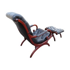 Ensemble chaise longue et repose-pieds en acajou de style campagne française, mi-siècle moderne