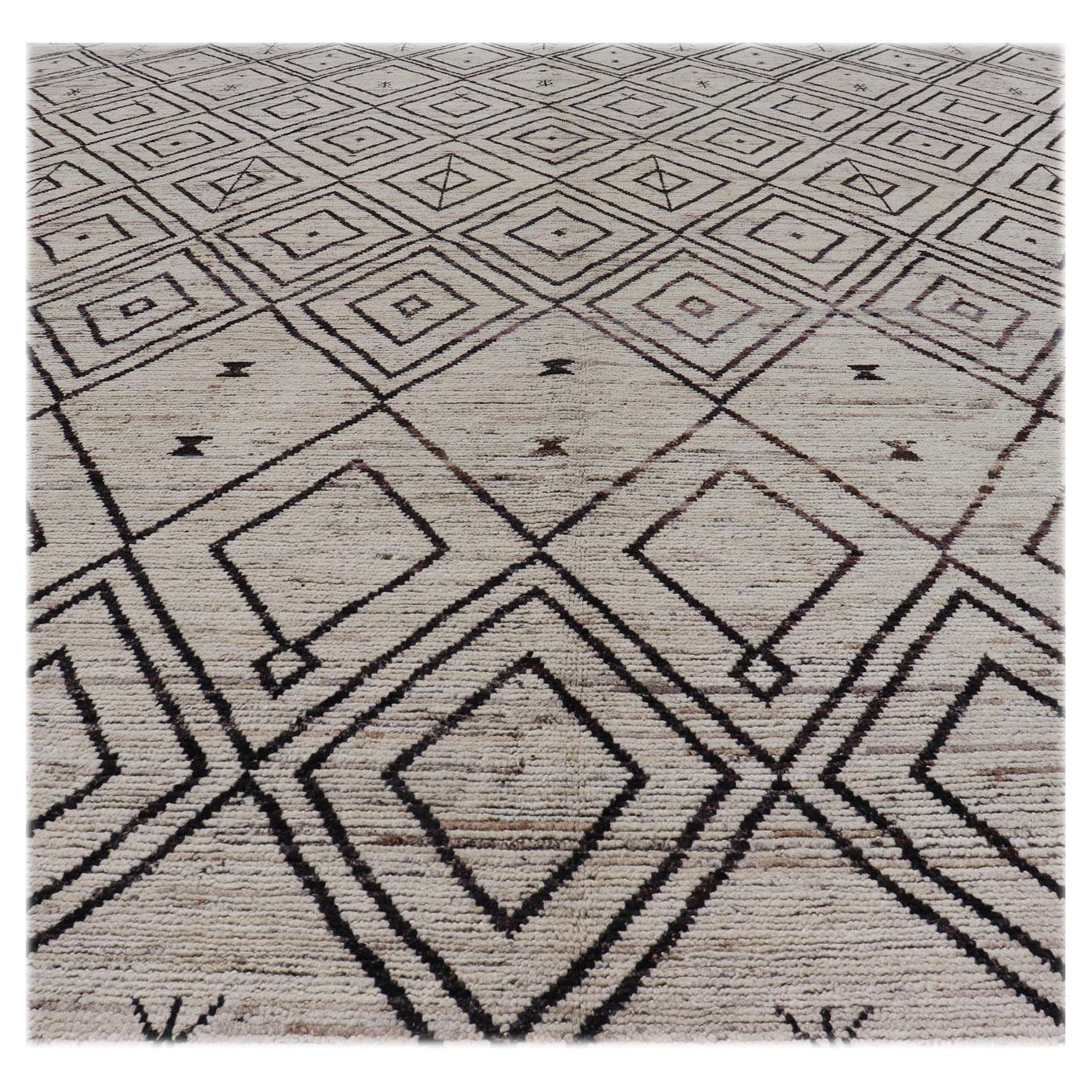 Modern Hand-Knotted Tribal Moroccan Rug in Wool with Geometric Diamond Design